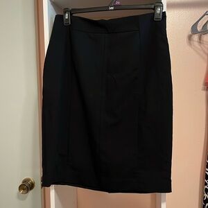 Woman’s Worthington size 12 pencil skirt- black
